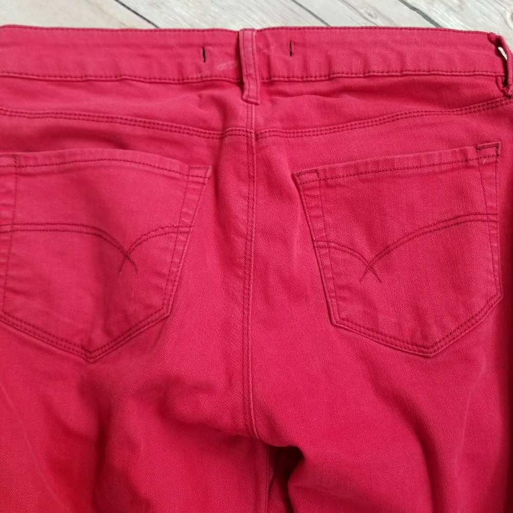 Bullhead Red Denim - Picture 2 of 3